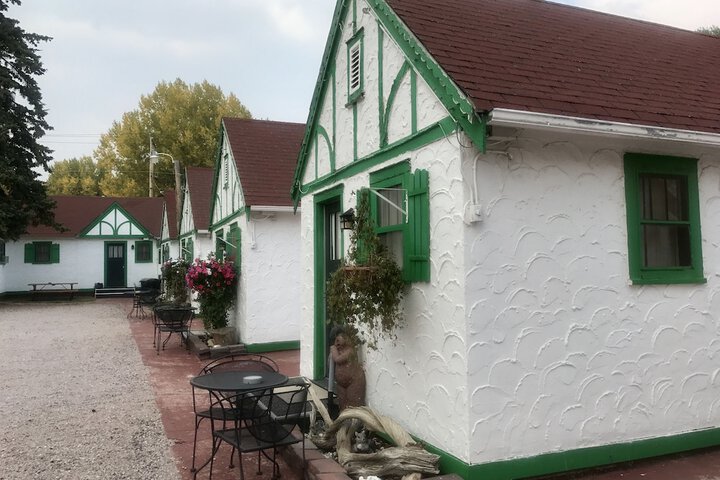 Chalet Motel