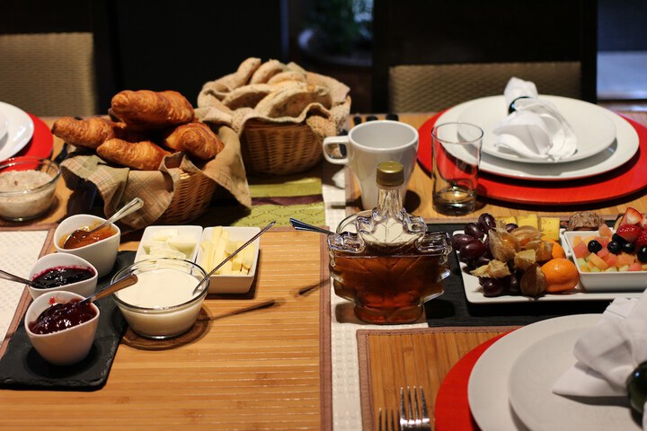 Breakfast/Coffee Service 30 of 37