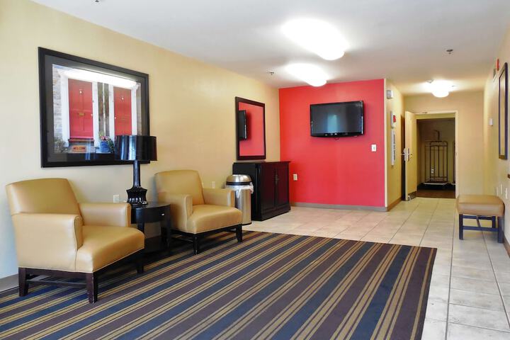 Extended Stay America Select Suites St. Louis Earth City