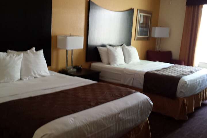 Room 10 of 34