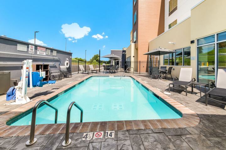 Fairfield Inn & Suites by Marriott Knoxville Clinton