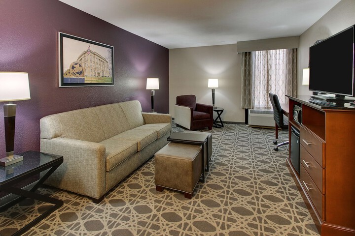Room 30 of 50