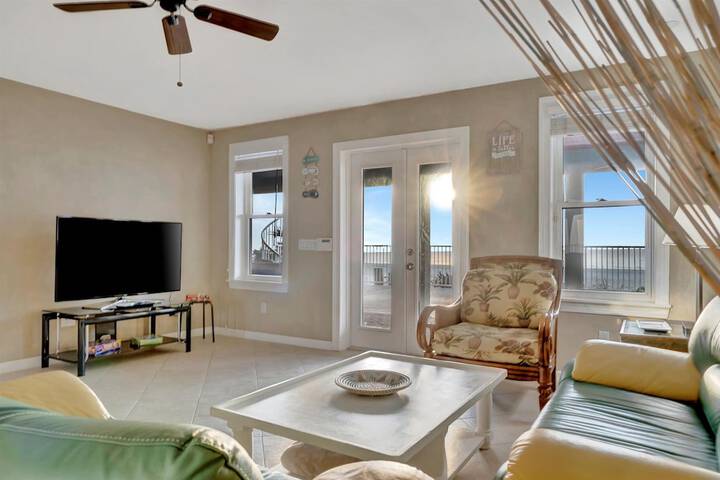 Stones Throw Beachfront Luxury Suites