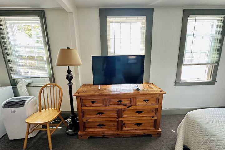 Room 108 of 167