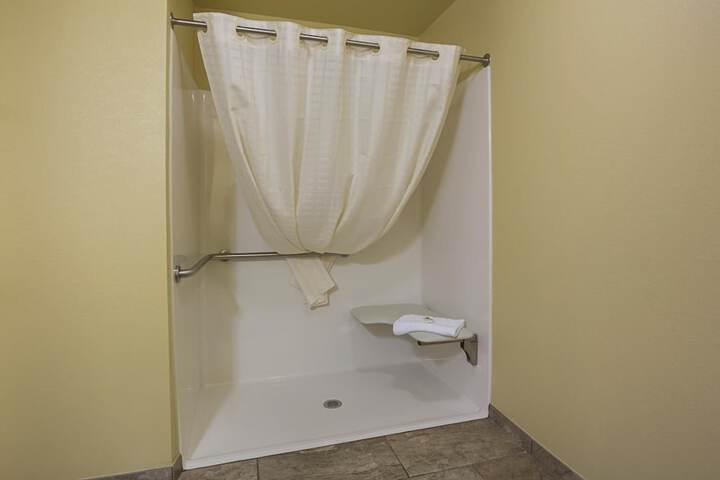 Room 17 of 54