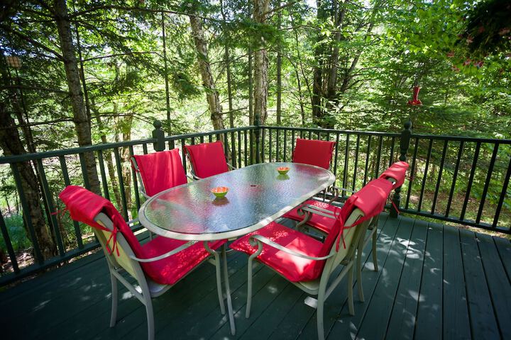 Sundeck 56 of 73