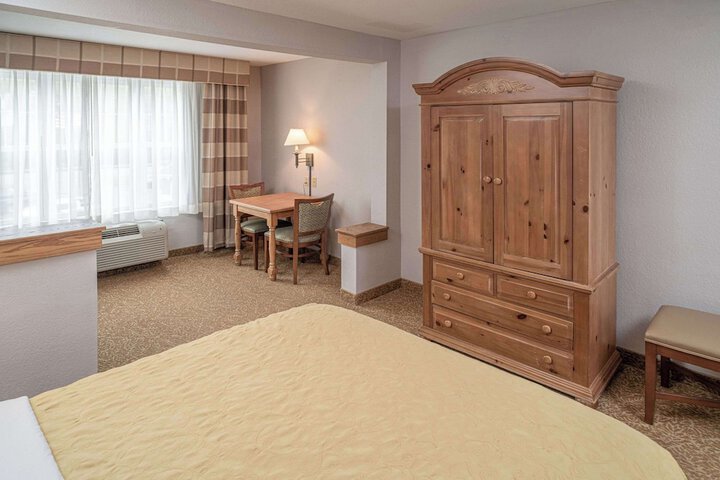 Room 29 of 42