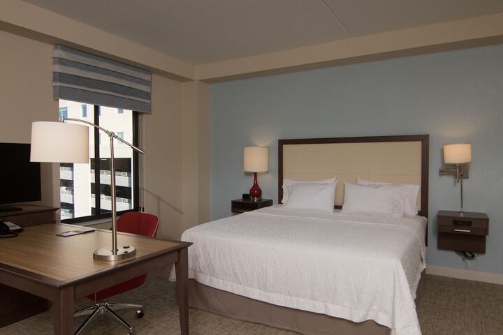 Room 22 of 44
