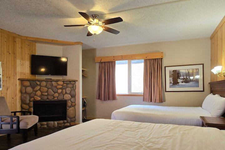Aspen Village Inn