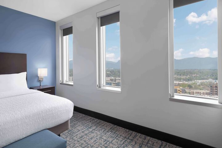 Room 22 of 40