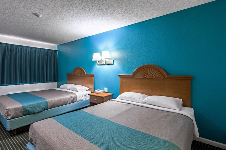 Motel 6 Azle TX