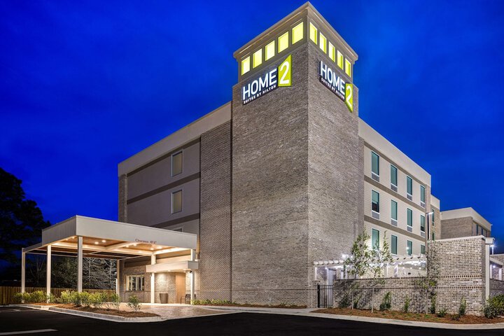Hotel 3 of 93