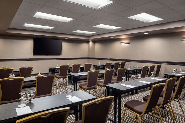 DoubleTree by Hilton Denver Tech Center