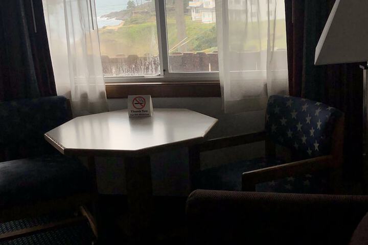 Four Winds Motel
