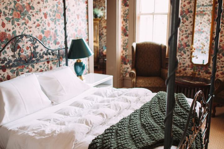 Room 16 of 52