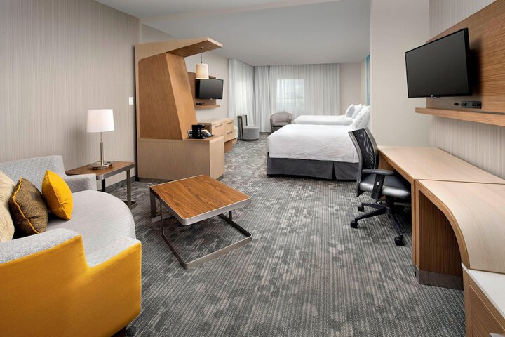 Room 15 of 28