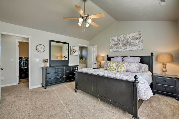 Mtn View Townhome w / Amenities 17 Mi to Snowbird!