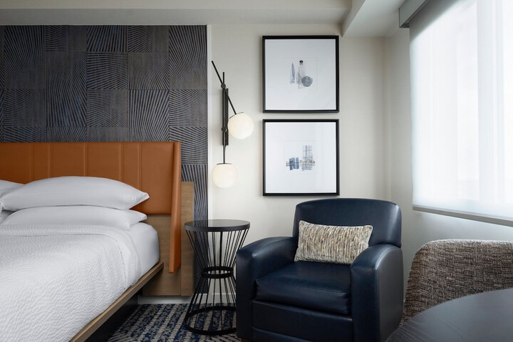 Sheraton Erie Bayfront Hotel