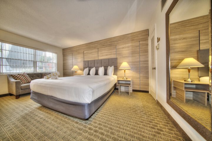 Room 30 of 51
