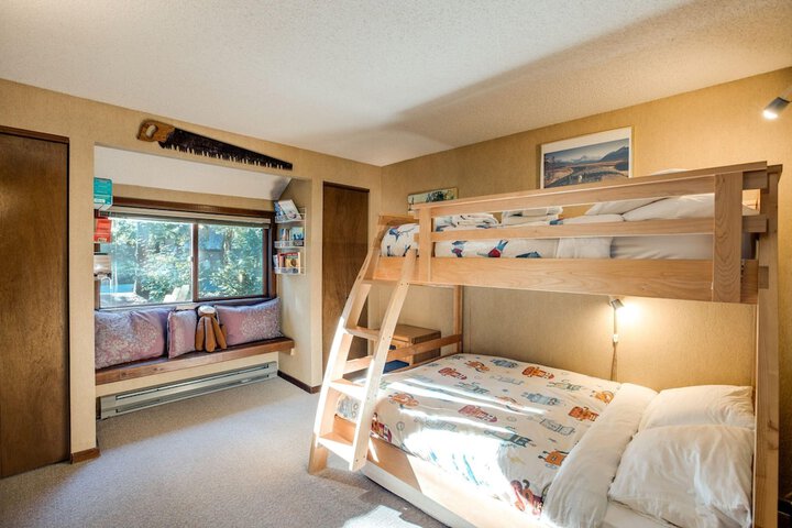 59SW - Fireplace - Dishwasher - Washer / Dryer - Sleeps 6