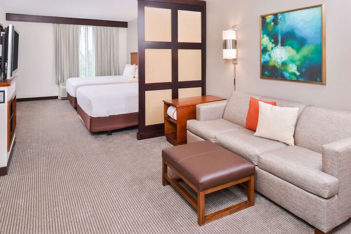 Room 20 of 38