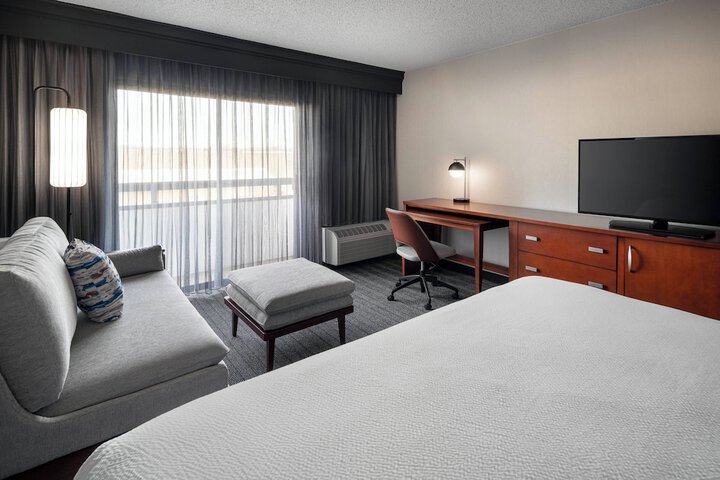 Courtyard by Marriott Seattle Southcenter
