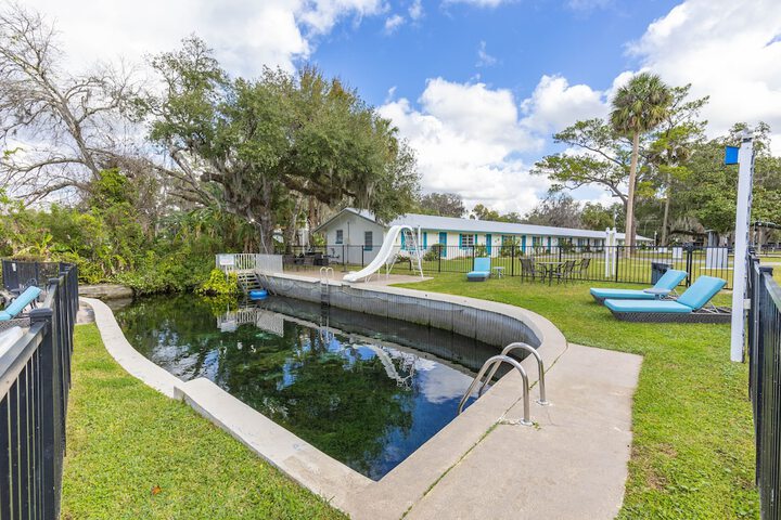 Pool 14 of 82