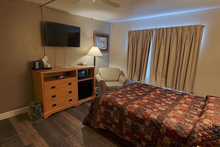 Room 15 of 52
