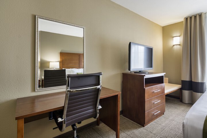 Room 34 of 42