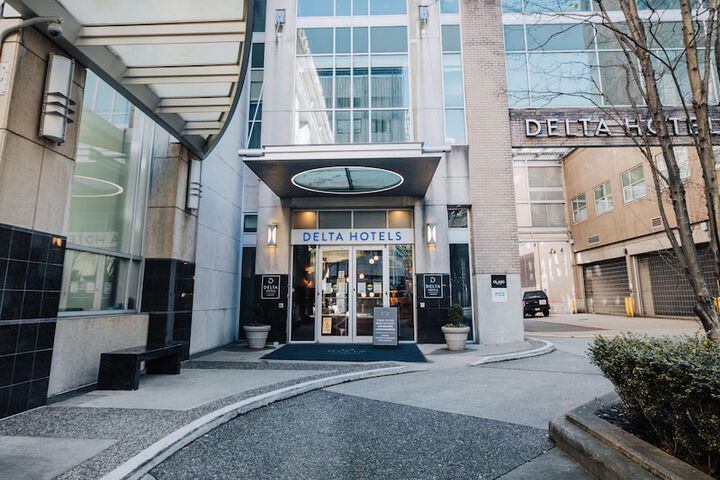 Delta Hotels by Marriott Vancouver Downtown Suites - Downtown Vancouver