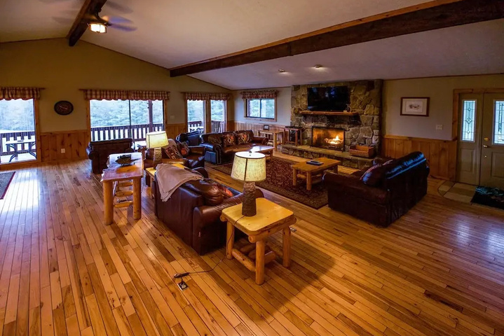 Grande Butte Lodge - Hocking Hills