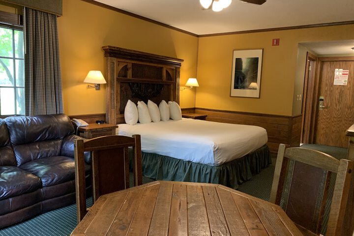 Room 15 of 48
