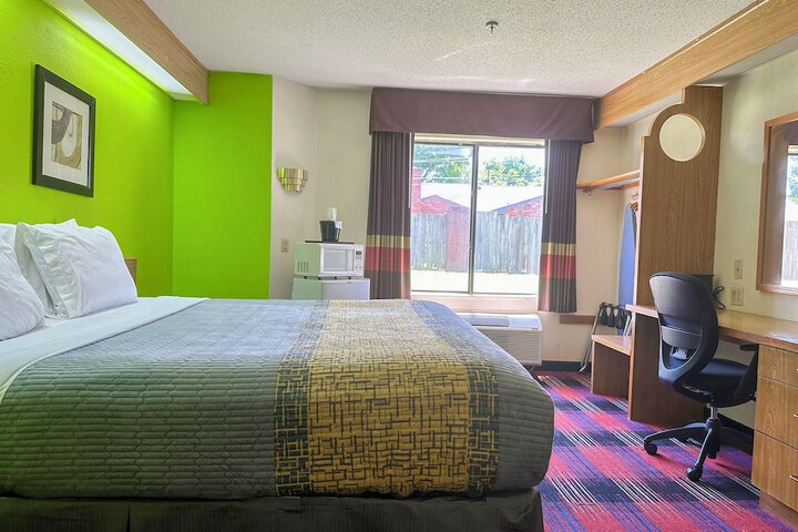 Classic Inn by Townhouse American Way Memphis I 240