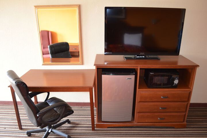 Room 14 of 16
