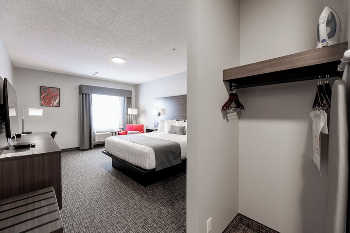 Room 34 of 70