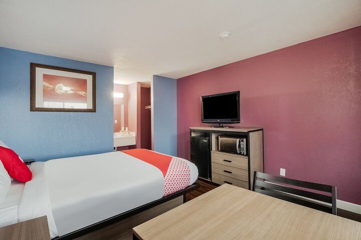 Room 21 of 39