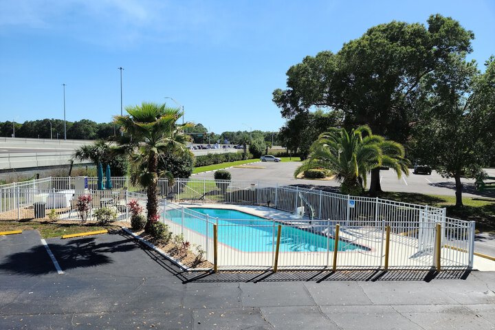 Pool 5 of 39