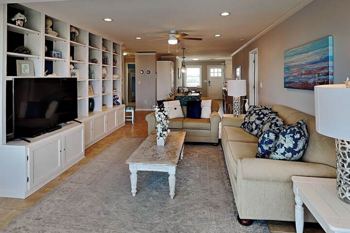 Tournesol by Topsail Realty