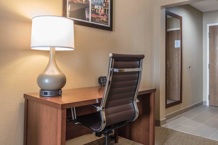 Room 17 of 48