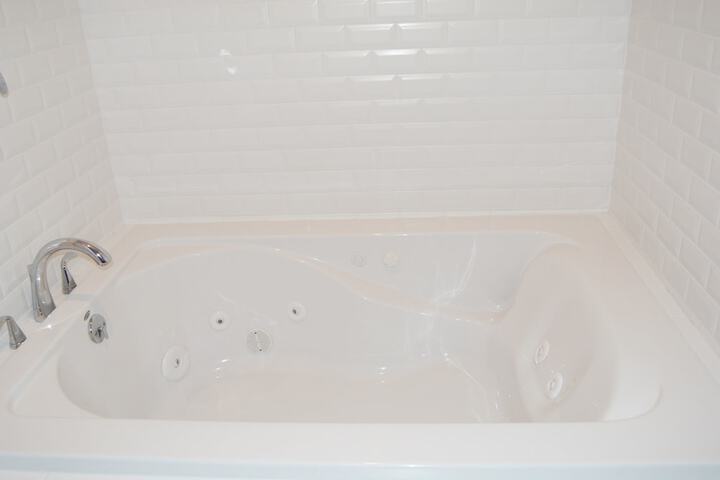 Hot Tub 93 of 93