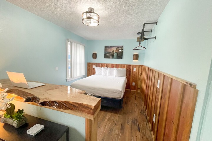 The Anchorage Motel