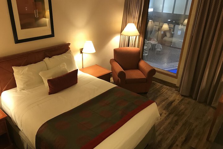 Room 28 of 90
