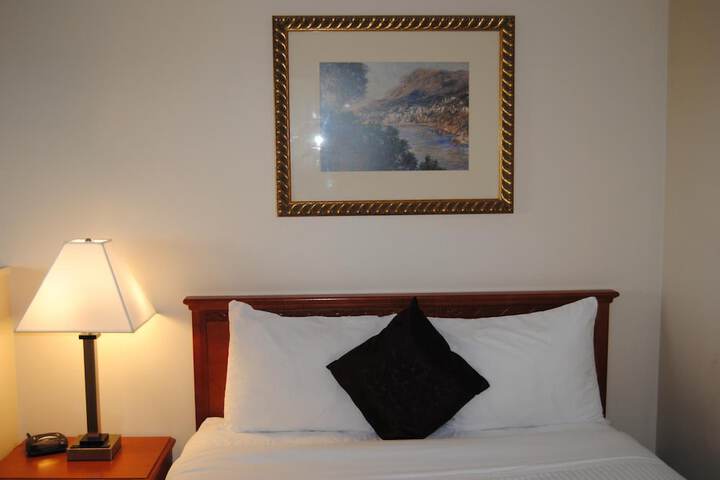 Room 33 of 45