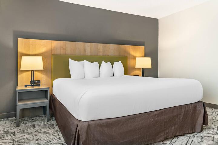 Country Inn & Suites by Radisson Frederick, MD