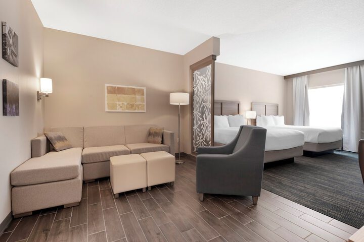 Room 26 of 39