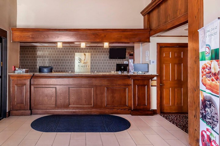 Quality Inn & Suites Owasso US-169