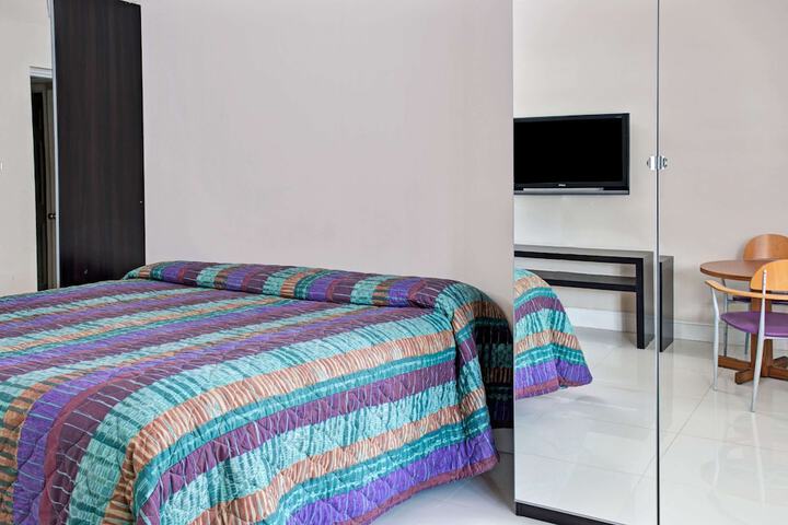 Room 26 of 33