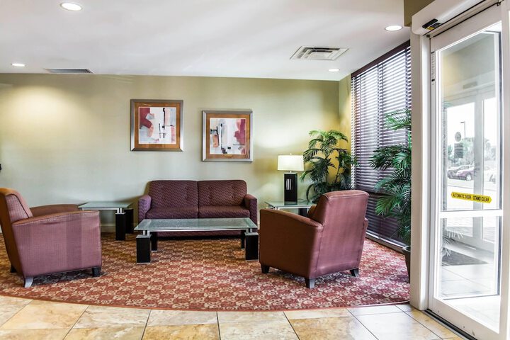 Comfort Suites Palm Bay - Melbourne