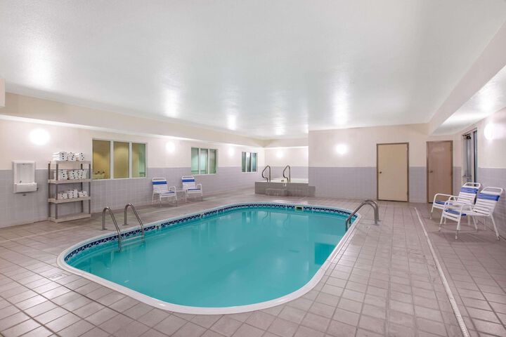 Pool 6 of 40