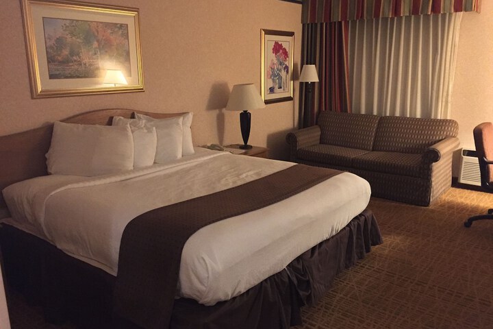 Room 18 of 34